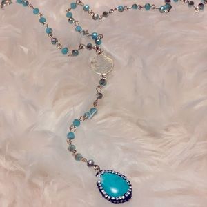 Necklace and bracket set